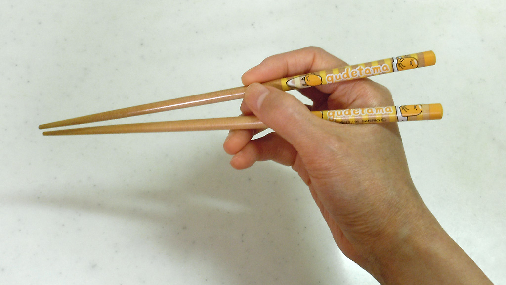 ぐでたまがプリントされたお箸の写真 ぐでたまがプリントされたお箸の写真